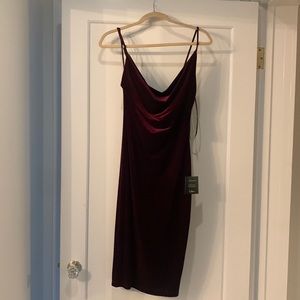 NWT - Lulus “Jazzy Belle” - Size M - Burgundy Velvet Cocktail Dress